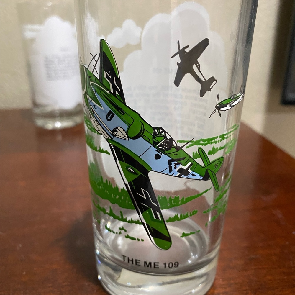 Collectable,Set of 6, Aviation Drinking Glasses, with Designs of Fighter Planes - Picture 10 of 14